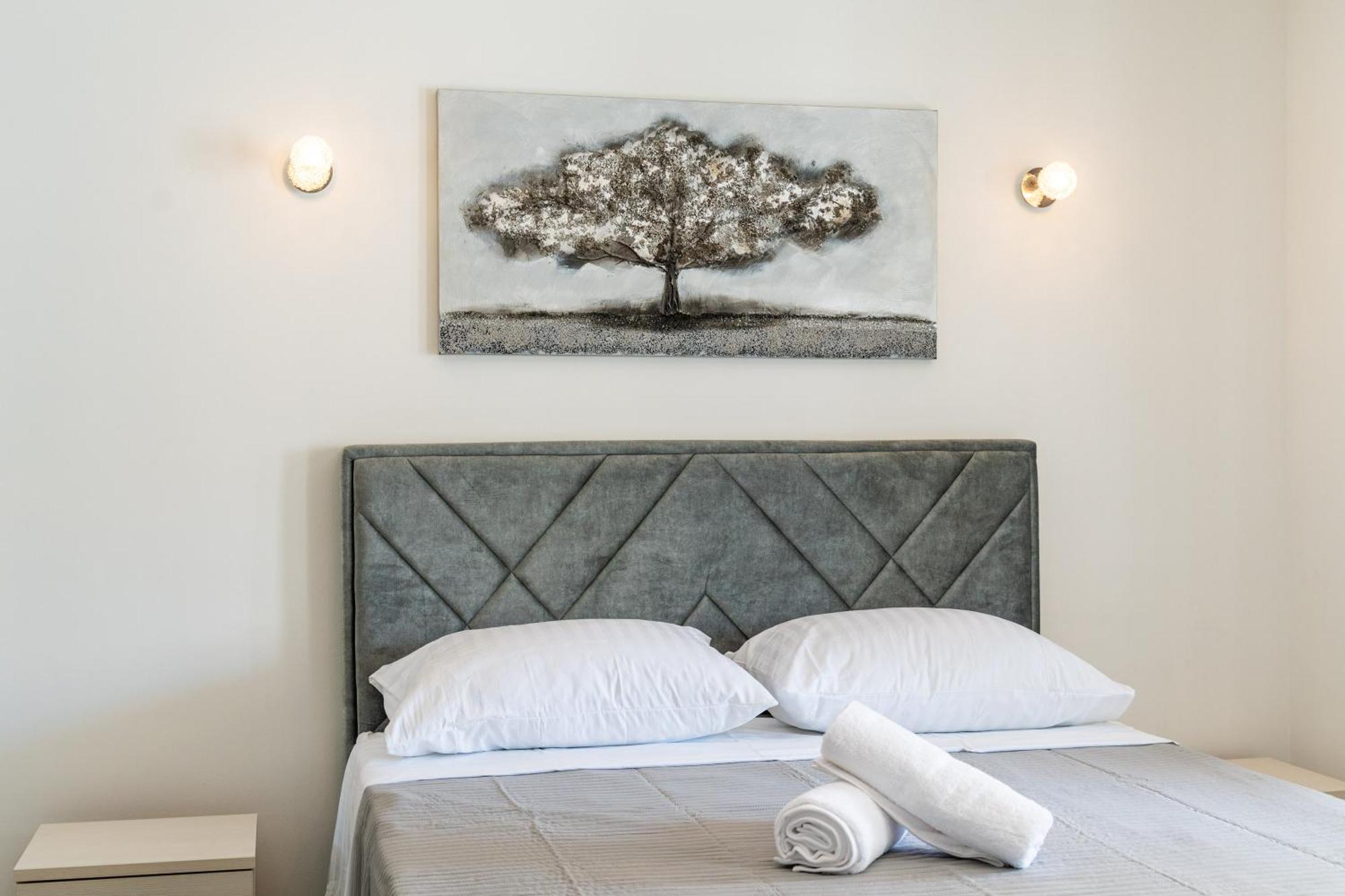 Feather Studio Apartment - Free Private Parking - Self Check-In Dubrovnik Exterior photo