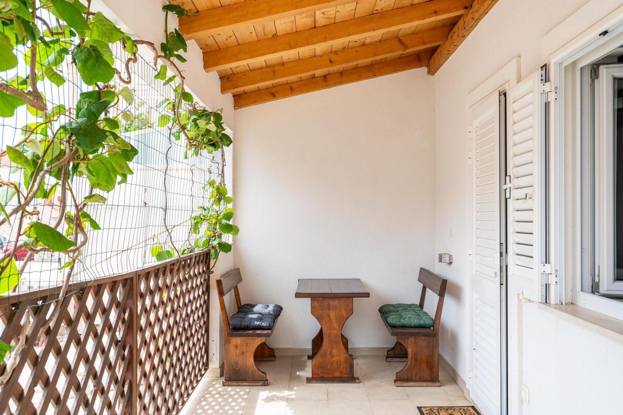 Feather Studio Apartment - Free Private Parking - Self Check-In Dubrovnik Exterior photo