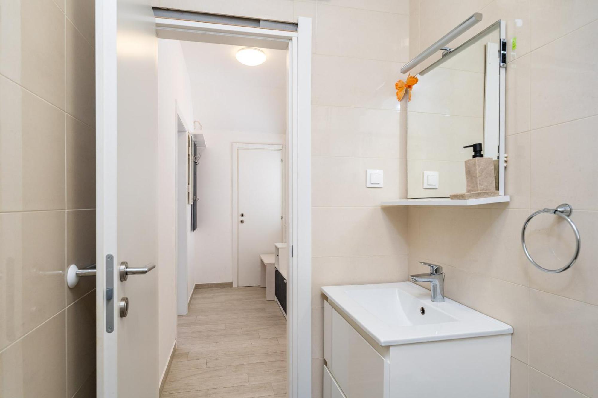 Feather Studio Apartment - Free Private Parking - Self Check-In Dubrovnik Exterior photo